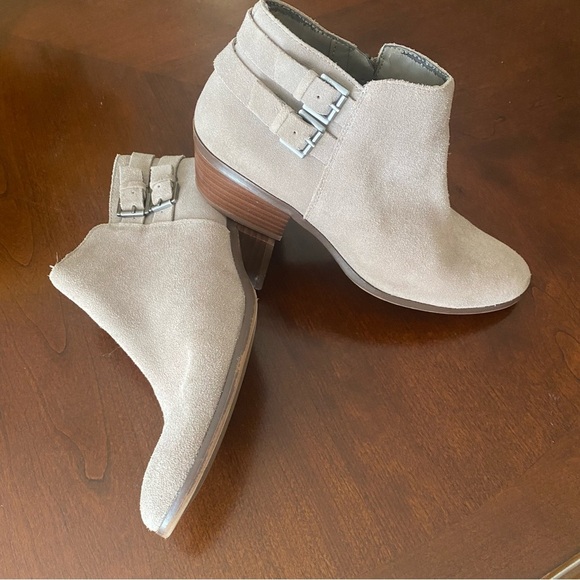 Sam Edelman | Petal Suede Ankle Boots - Picture 2 of 9